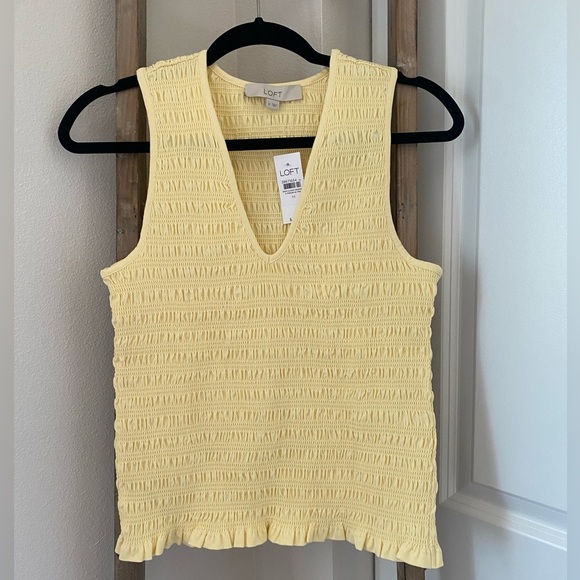 NWT - LOFT Women's Butter Yellow Smocked Modern Tank Top / Size Medium - Picture 2 of 4